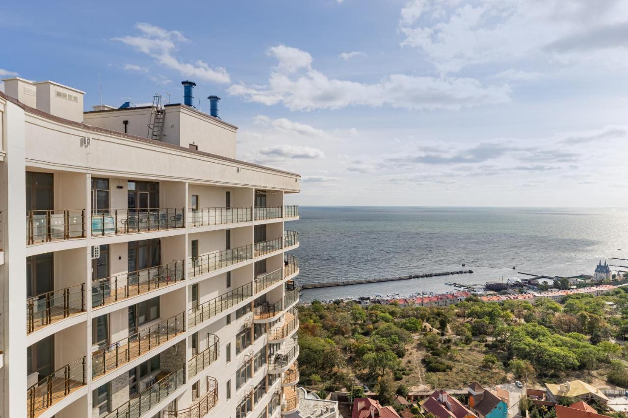 Pearl 44 Apartment With Terrace Odessa Exterior foto