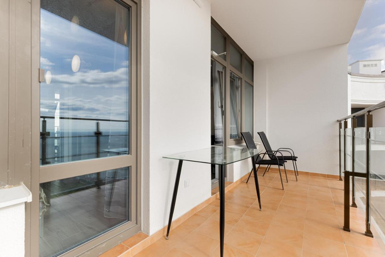 Pearl 44 Apartment With Terrace Odessa Exterior foto